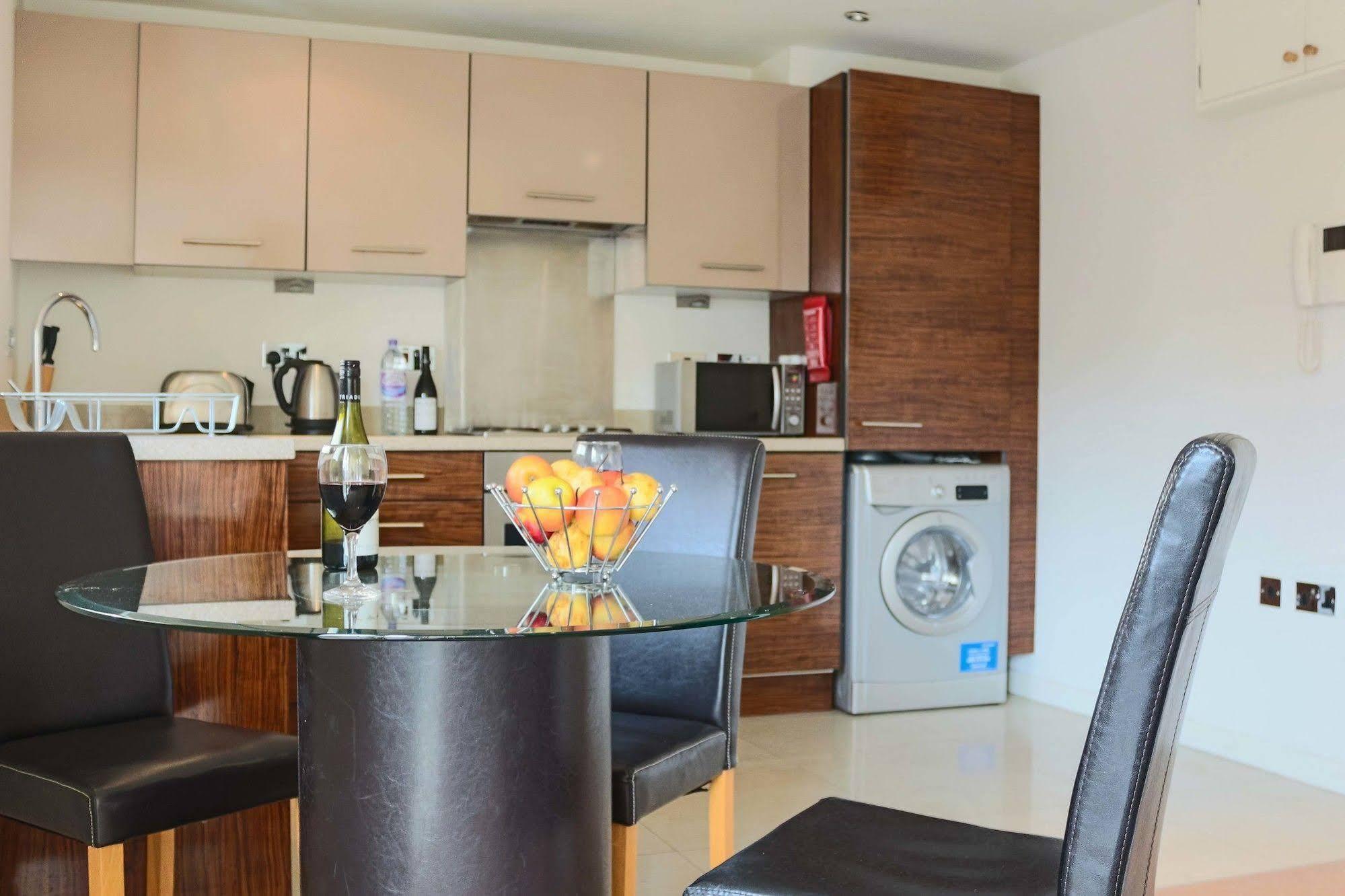 Southampton Serviced Apartments Bagian luar foto