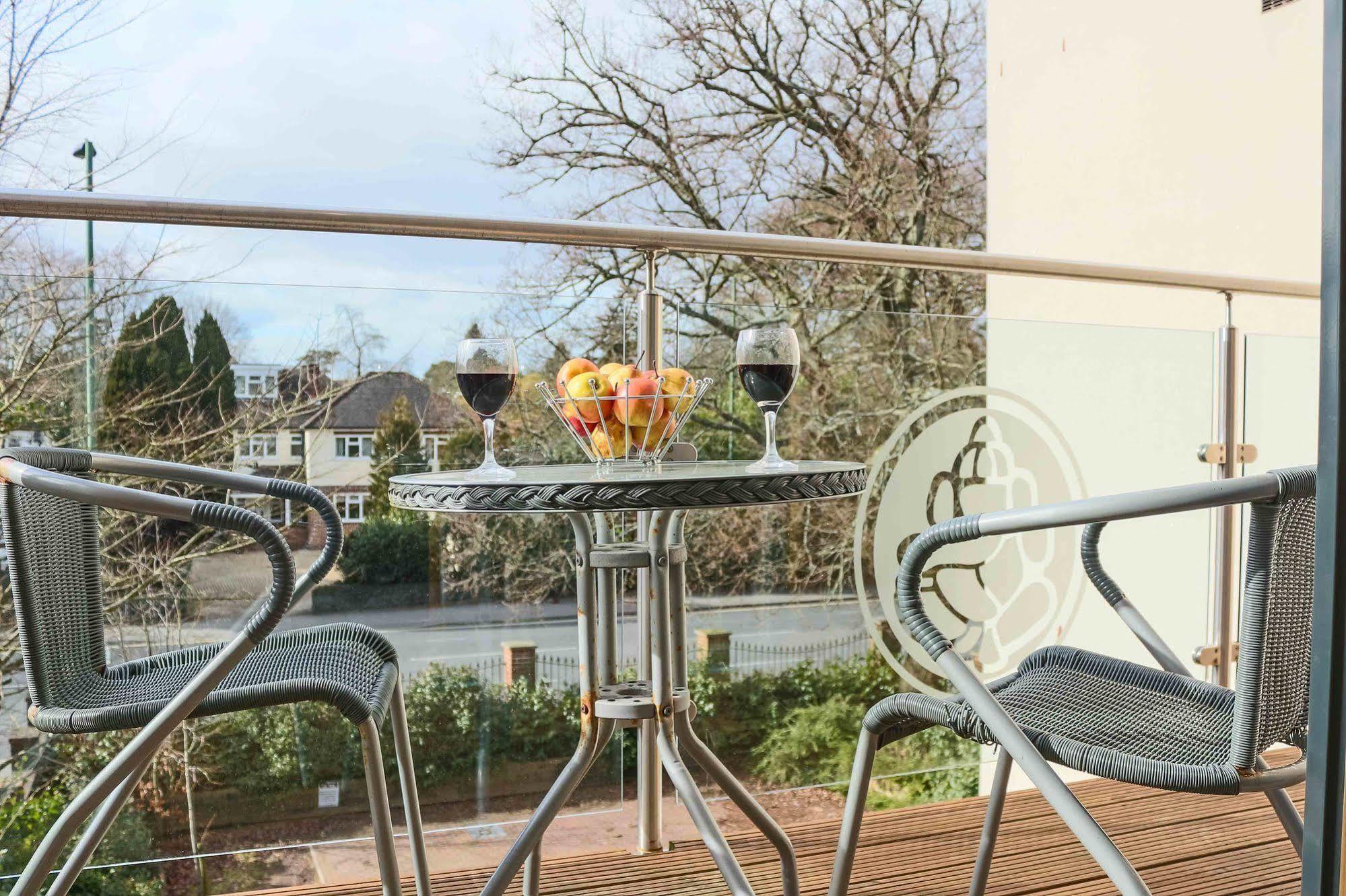 Southampton Serviced Apartments Bagian luar foto